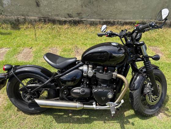 TRIUMPH BONNEVILLE BOBBER 1200 